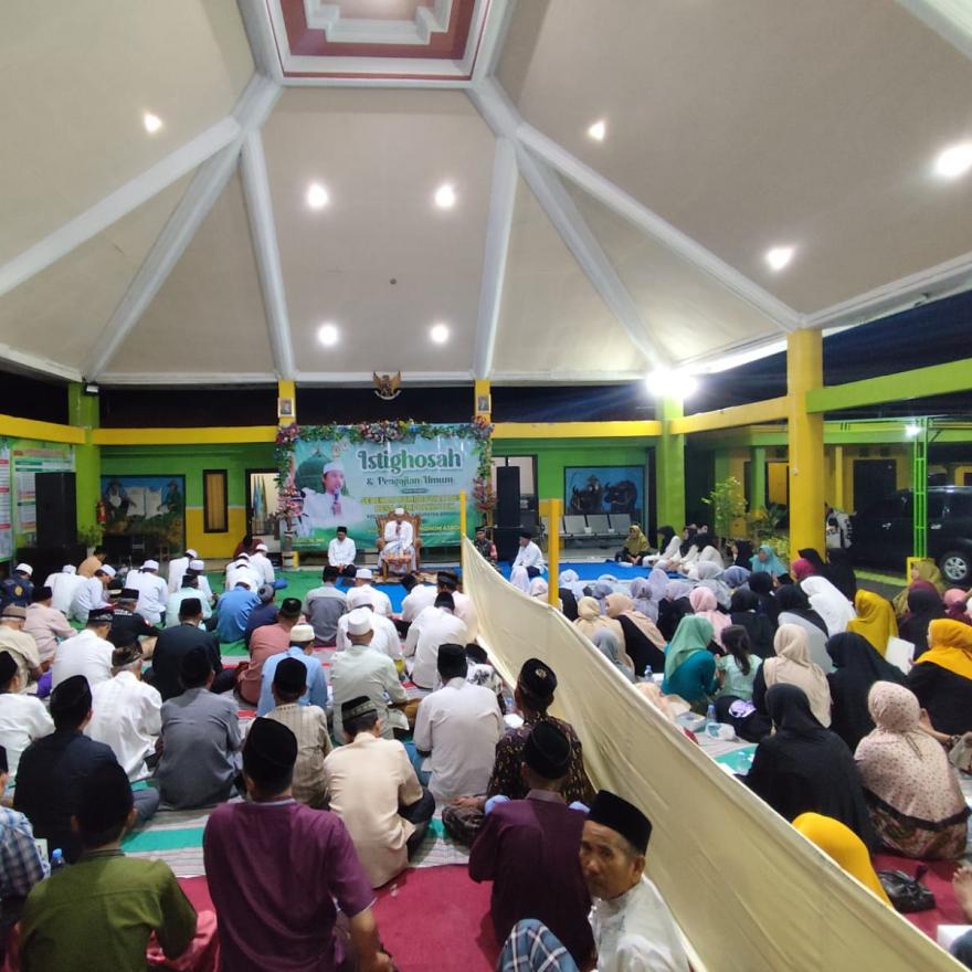 ISTIQOSAH & PENGAJIAN UMUM DALAM RANGKAH SEDEKAH BUMI / RUWAH DESA GEMPOL KLUTUK